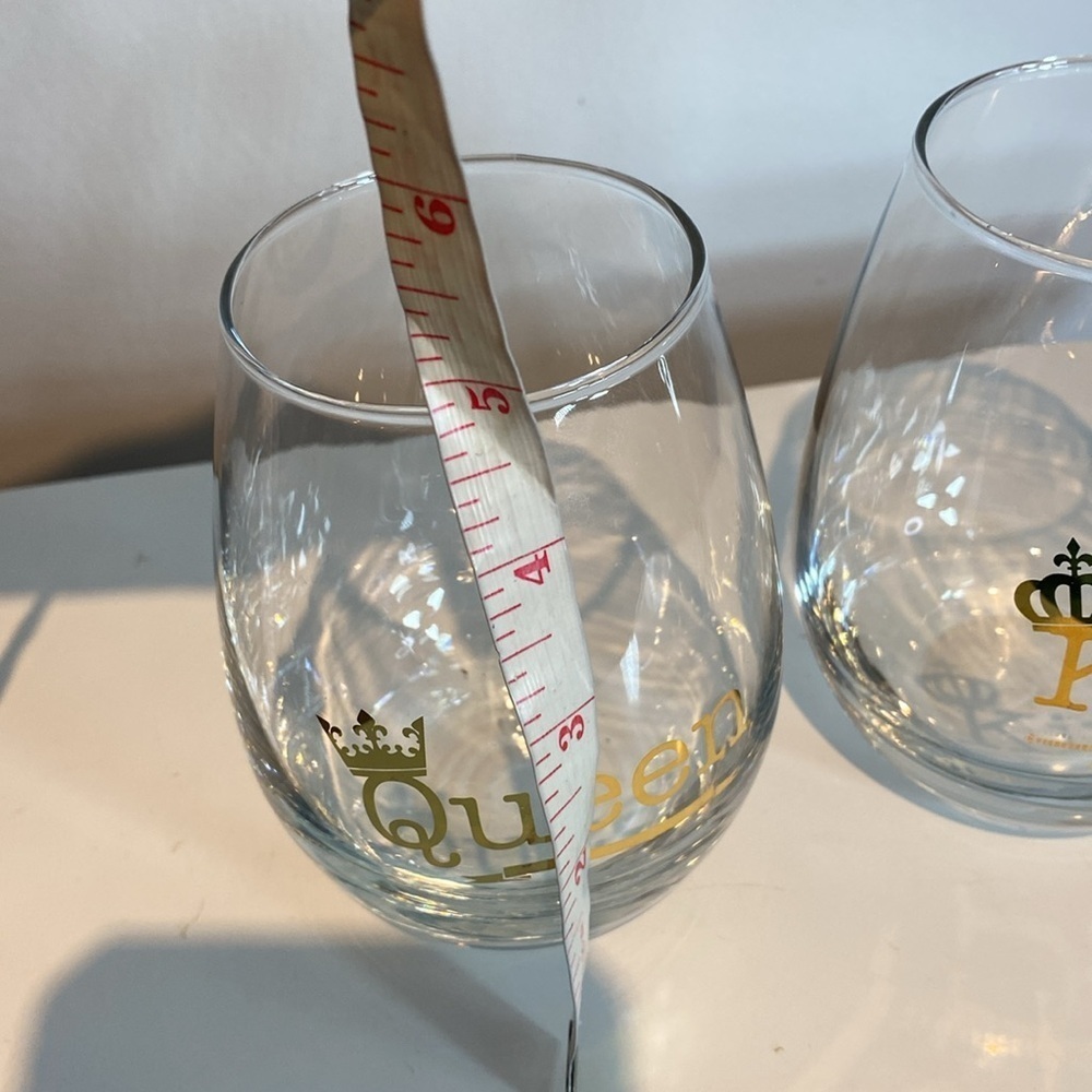 King and Queen Stemless Glasses - Picture 6 of 6
